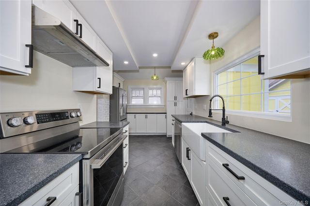 30 Myrtle Avenue, Pine Plains, NY 12567