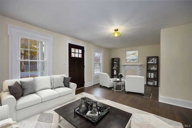 30 Myrtle Avenue, Pine Plains, NY 12567