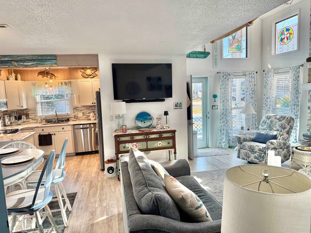 400A 16th Ave. S, North Myrtle Beach, SC 29582