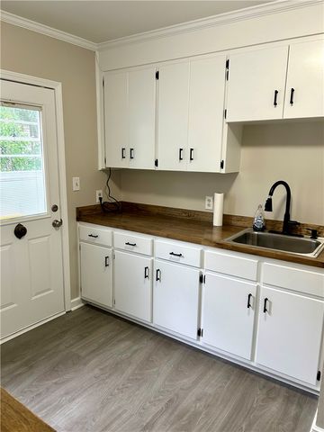 305 Mayfield Drive, Anderson, SC 29625