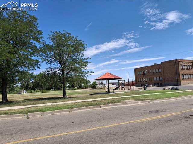 118 E Mesa Avenue, Pueblo, CO 81006