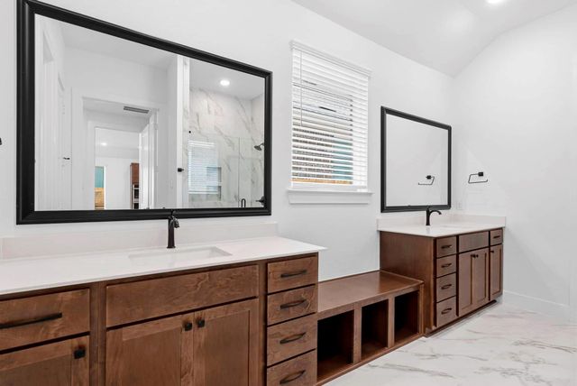 601 Green Ash Way, Waller, TX 77447