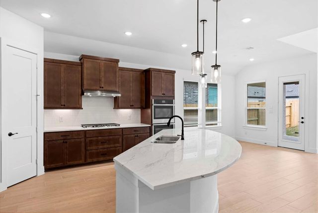 601 Green Ash Way, Waller, TX 77447