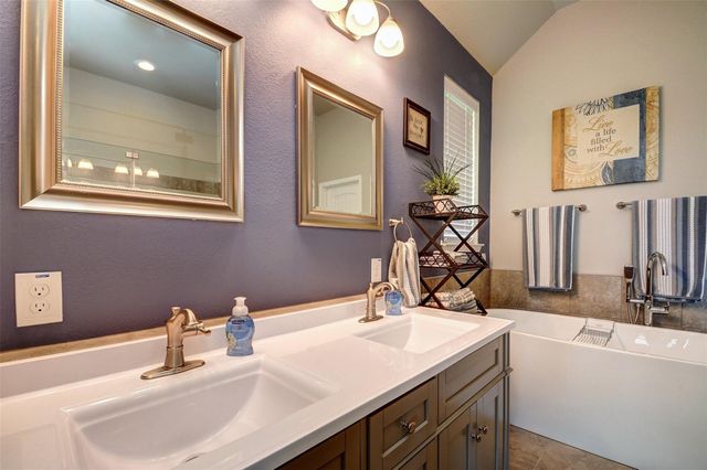 15106 Huckleberry Harvest Trail, Cypress, TX 77429
