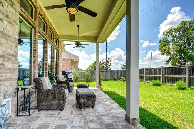 15106 Huckleberry Harvest Trail, Cypress, TX 77429