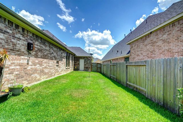 15106 Huckleberry Harvest Trail, Cypress, TX 77429