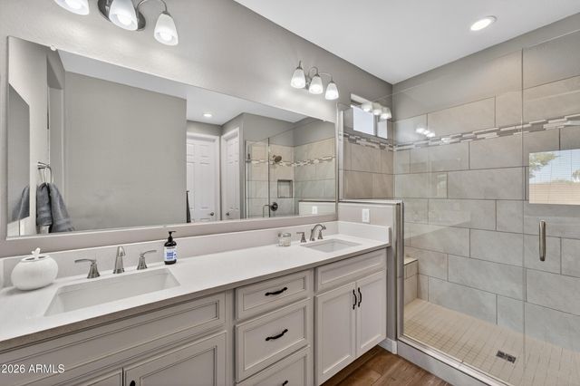 450 E ZION Place, Chandler, AZ 85249