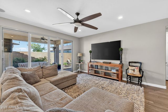 450 E ZION Place, Chandler, AZ 85249