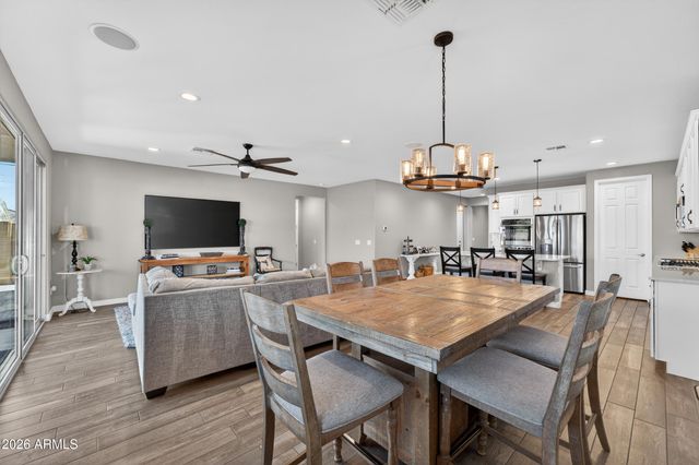 450 E ZION Place, Chandler, AZ 85249