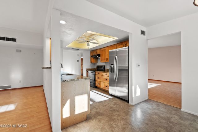 6731 N Sesame Lane, Tucson, AZ 85704