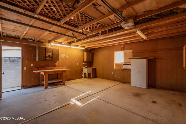 6731 N Sesame Lane, Tucson, AZ 85704