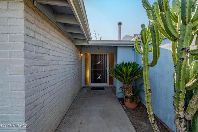 6731 N Sesame Lane, Tucson, AZ 85704