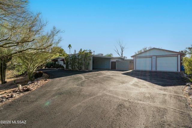 6731 N Sesame Lane, Tucson, AZ 85704