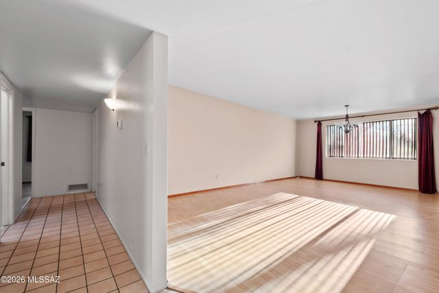 6731 N Sesame Lane, Tucson, AZ 85704