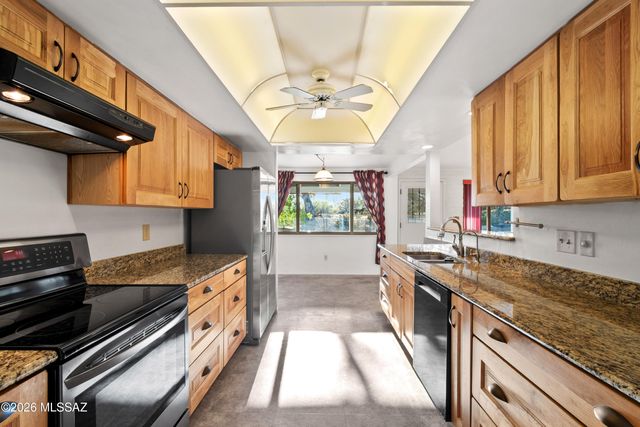 6731 N Sesame Lane, Tucson, AZ 85704