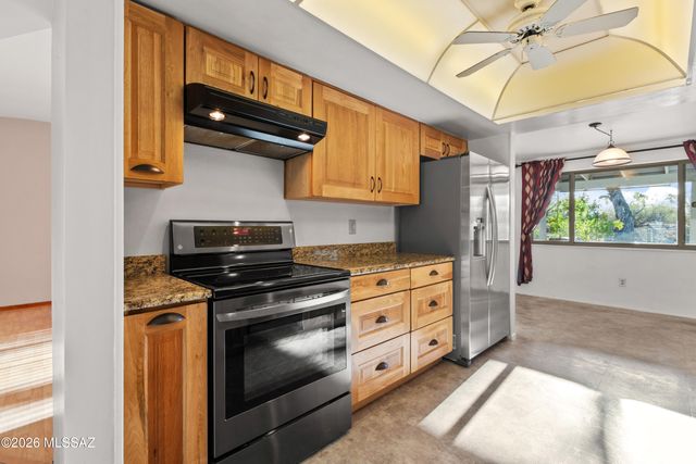6731 N Sesame Lane, Tucson, AZ 85704