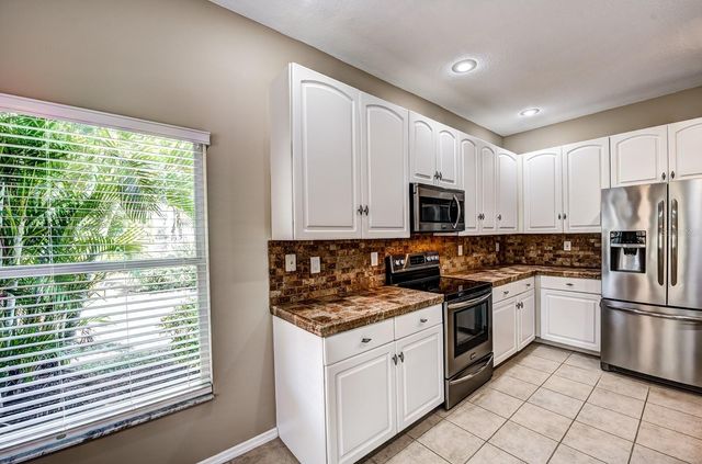 4024 LANDOR COURT, Venice, FL 34293