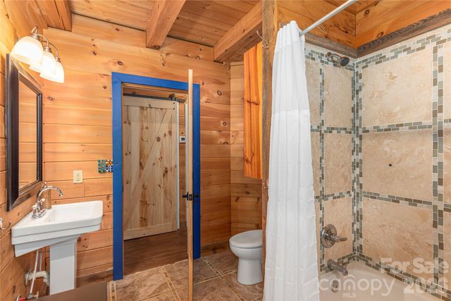 40 Shook Cove Road, Leicester, NC 28748