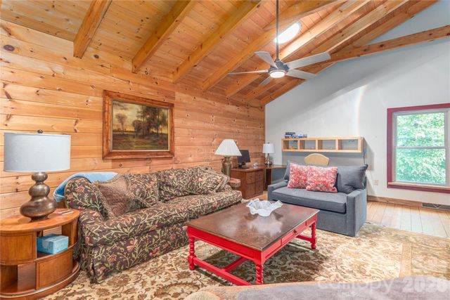 40 Shook Cove Road, Leicester, NC 28748