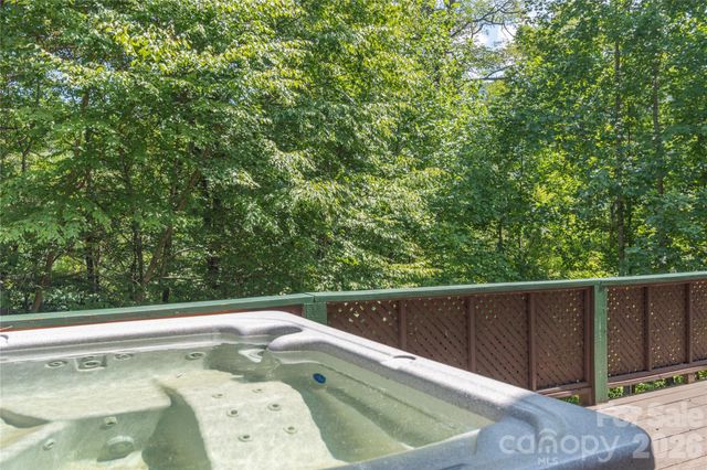 40 Shook Cove Road, Leicester, NC 28748