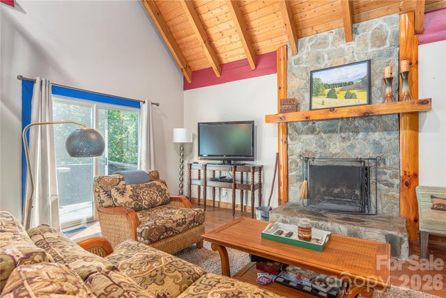 40 Shook Cove Road, Leicester, NC 28748