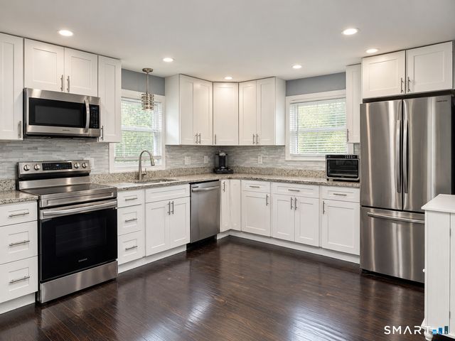 150 Thomaston Street, Hartford, CT 06112
