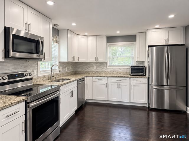 150 Thomaston Street, Hartford, CT 06112