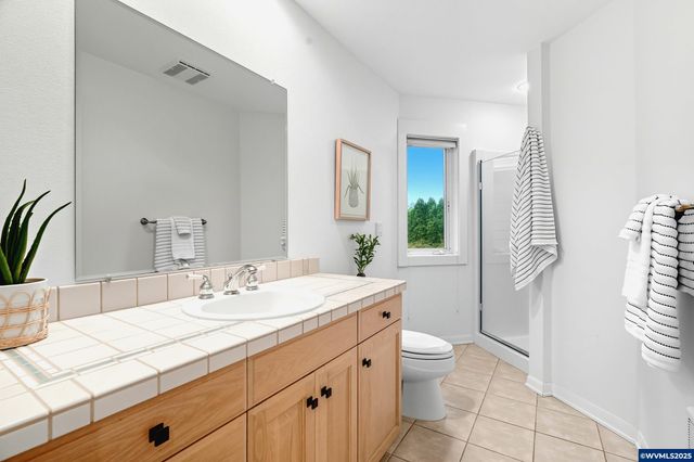 2557 Bandon Ct NW, Salem, OR 97304