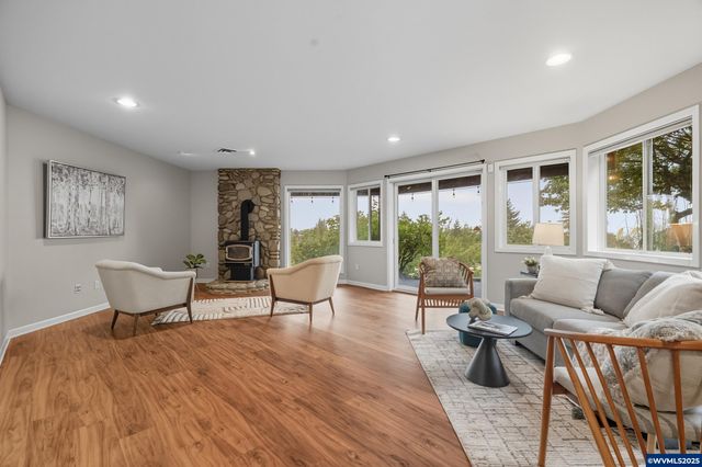 2557 Bandon Ct NW, Salem, OR 97304