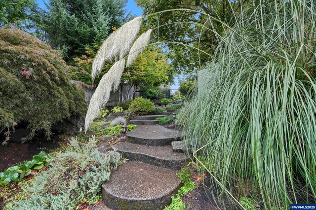 2557 Bandon Ct NW, Salem, OR 97304