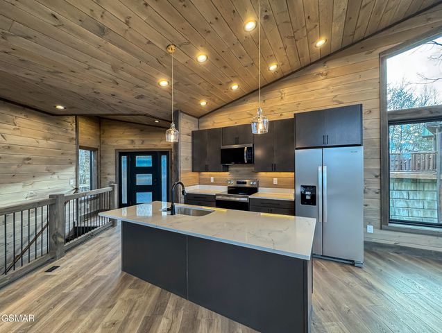 3201 Grouse Ridge Lane, Sevierville, TN 37862