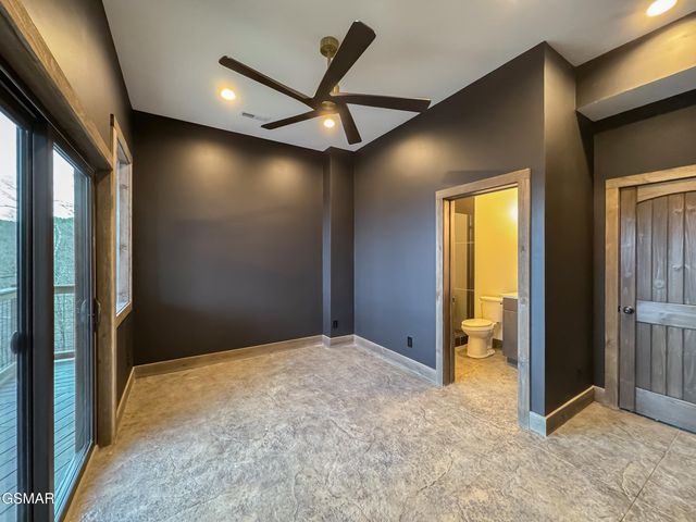 3201 Grouse Ridge Lane, Sevierville, TN 37862