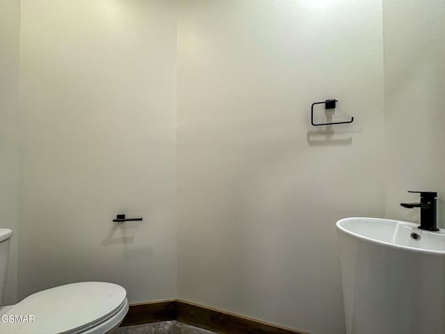 3201 Grouse Ridge Lane, Sevierville, TN 37862