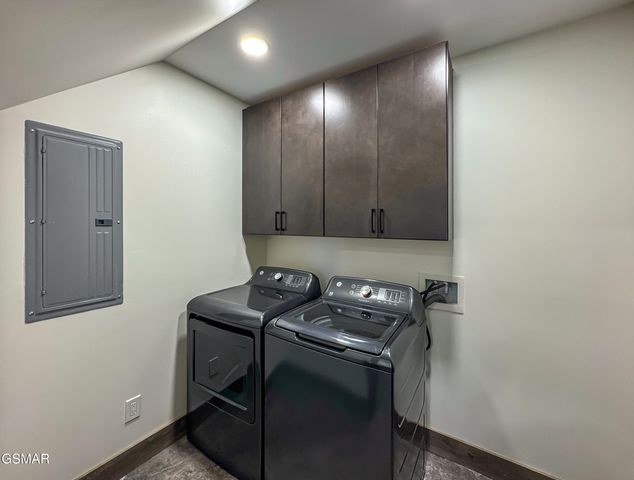 3201 Grouse Ridge Lane, Sevierville, TN 37862