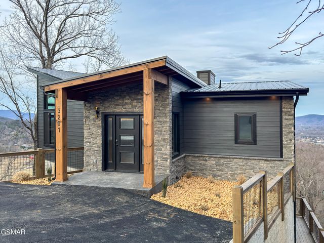 3201 Grouse Ridge Lane, Sevierville, TN 37862