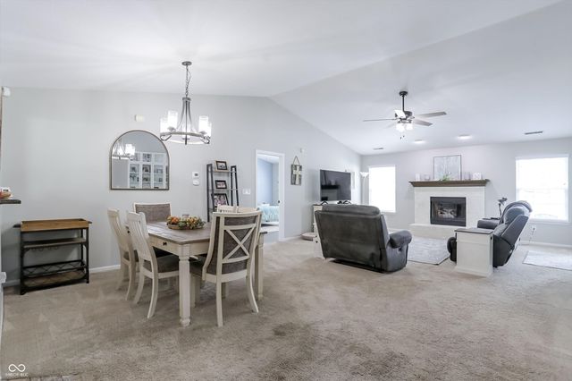 218 Lakemoore Street, Brownsburg, IN 46112