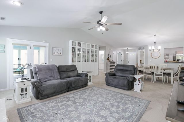 218 Lakemoore Street, Brownsburg, IN 46112