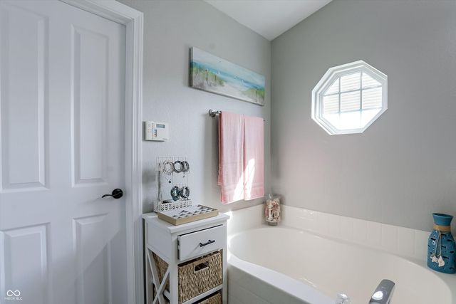 218 Lakemoore Street, Brownsburg, IN 46112