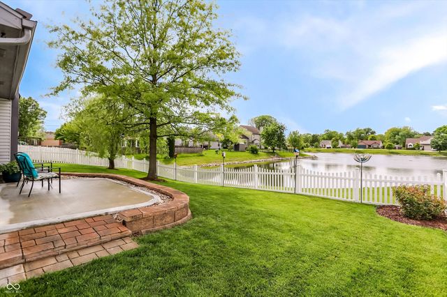 218 Lakemoore Street, Brownsburg, IN 46112