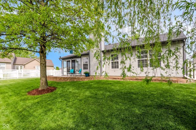 218 Lakemoore Street, Brownsburg, IN 46112