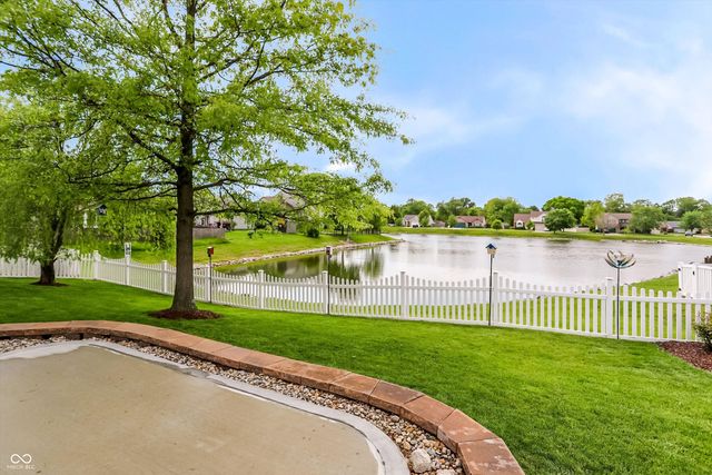 218 Lakemoore Street, Brownsburg, IN 46112