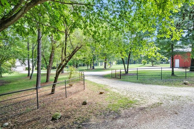 13176 Kimberlyn Hills Lane, Rogers, AR 72756