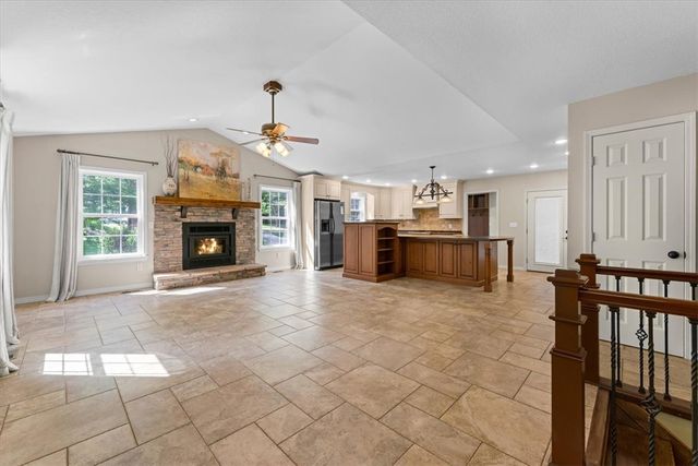 13176 Kimberlyn Hills Lane, Rogers, AR 72756