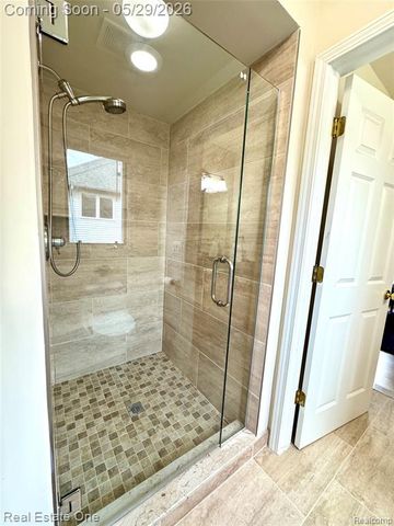 1215 Letica Drive, Rochester, MI 48307