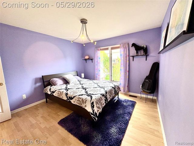 1215 Letica Drive, Rochester, MI 48307