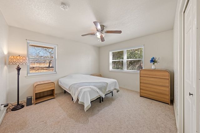 115 Windwood Rd, Kerrville, TX 78028