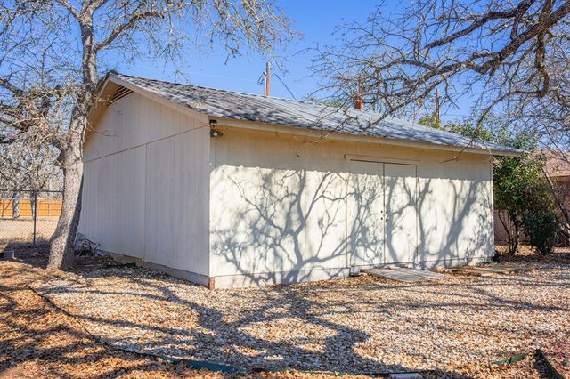 115 Windwood Rd, Kerrville, TX 78028