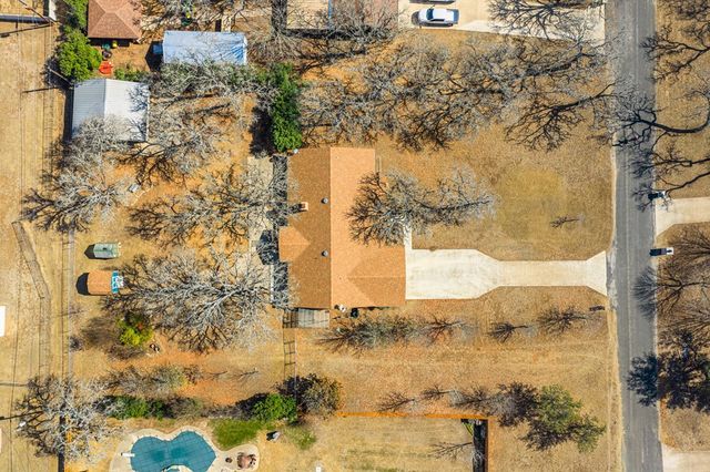 115 Windwood Rd, Kerrville, TX 78028