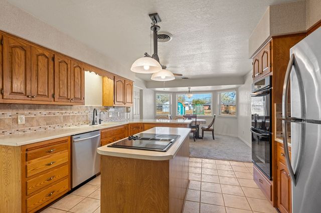 115 Windwood Rd, Kerrville, TX 78028