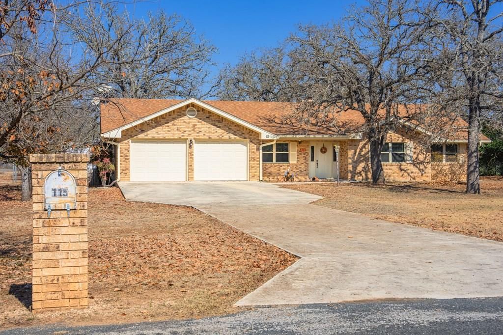 115 Windwood Rd, Kerrville, TX 78028